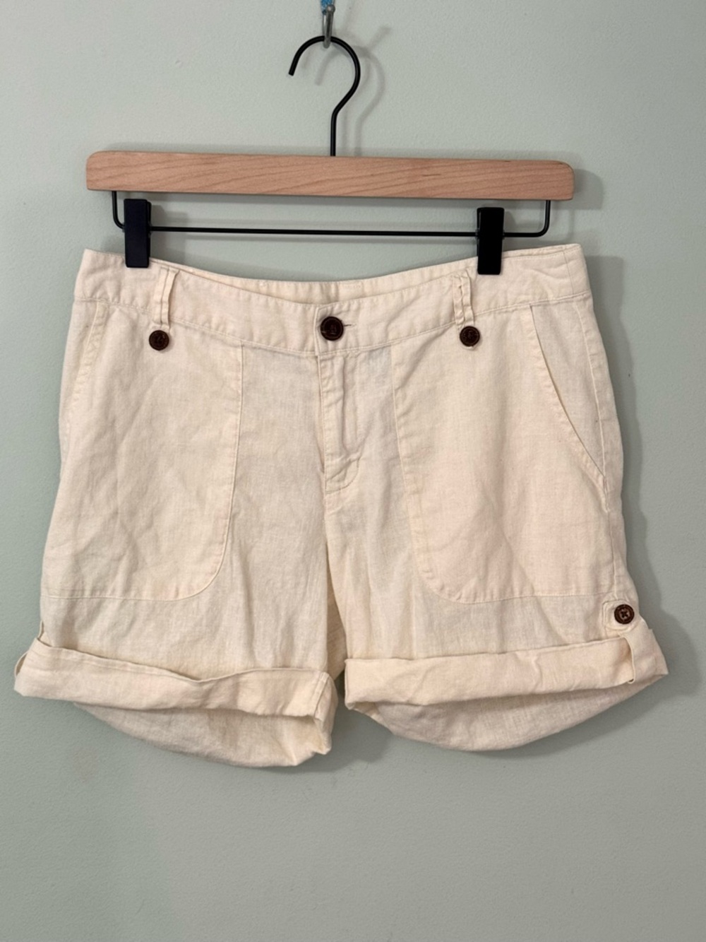 Patagonia Island Cream Organic Cotton Hemp Blend Roll Cuffed Utility Shorts